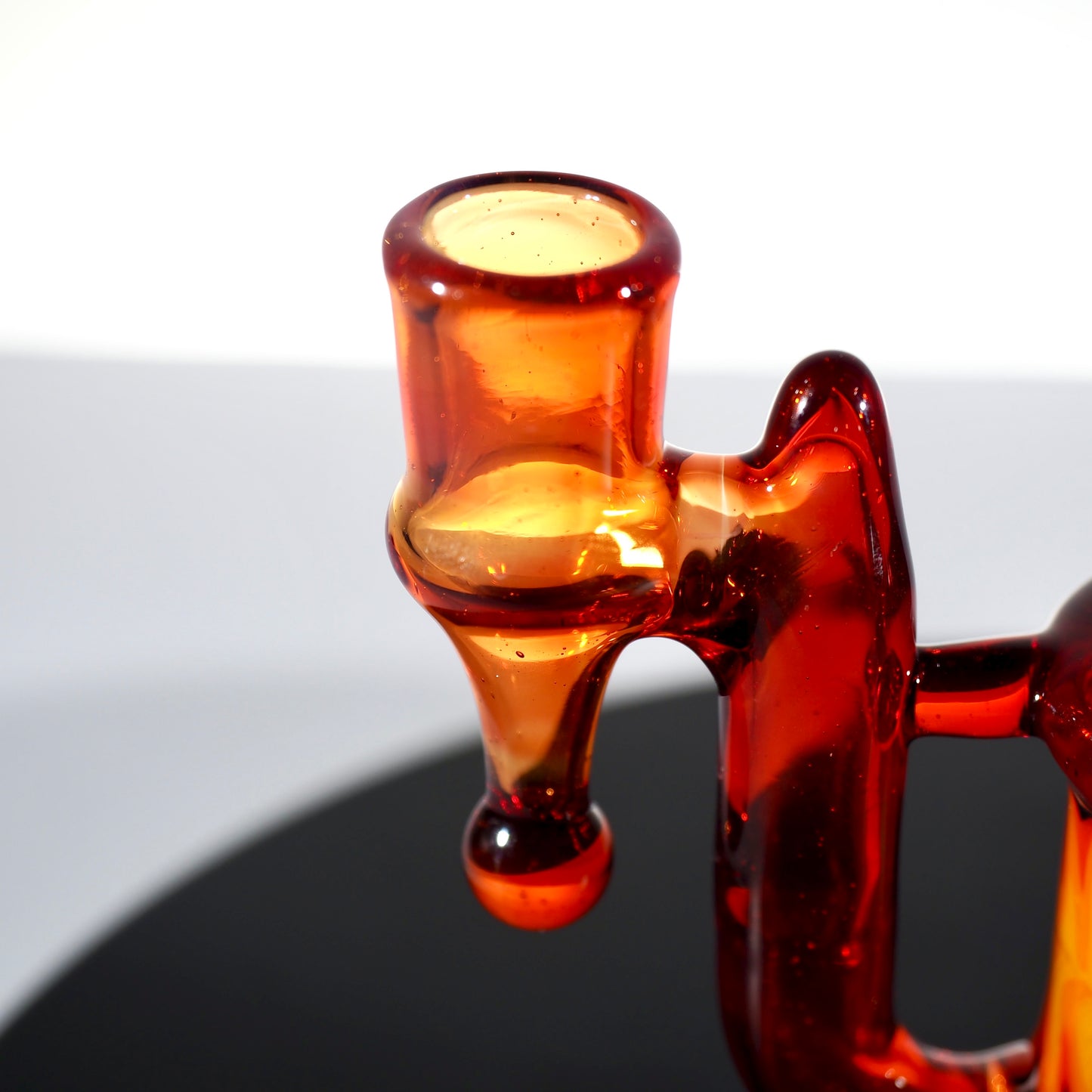 Updog Glass - Red Floating Recycler with Wig Wags