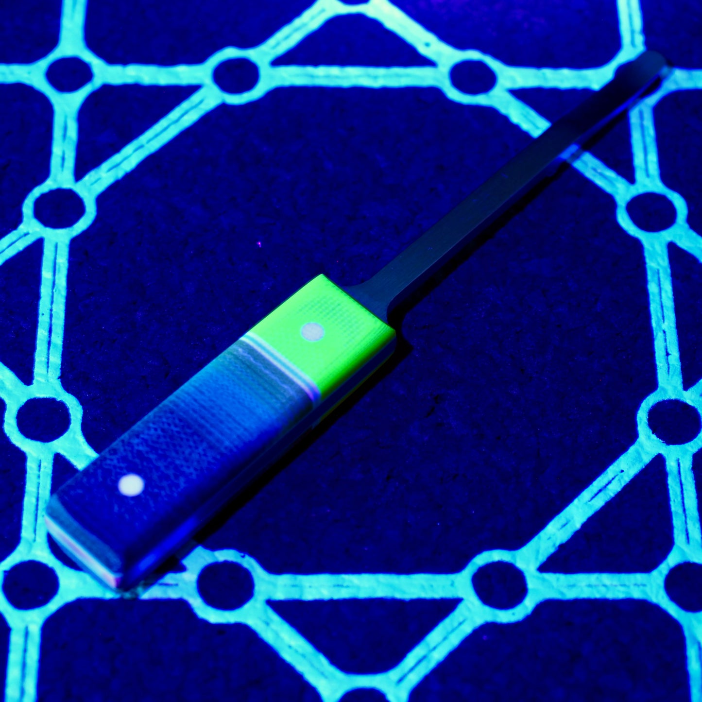 Kal Hooto Creations - The Heady Slim Dab Tool (UV Reactive x Micarta)