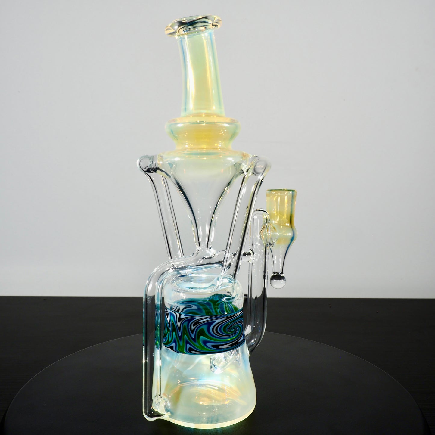 Updog Glass - Floating Recycler Silver Fumed with Blue and Black wig wag