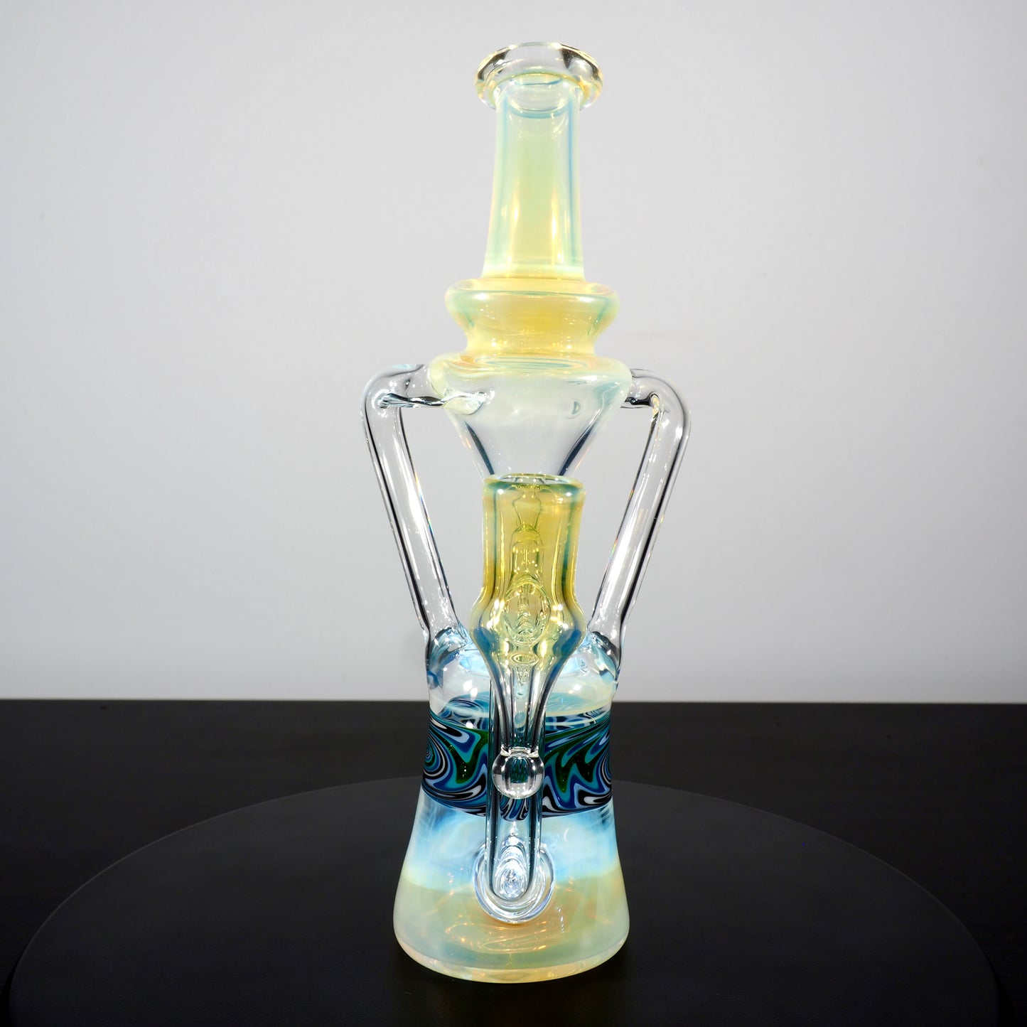 Updog Glass - Floating Recycler Silver Fumed with Blue and Black wig wag