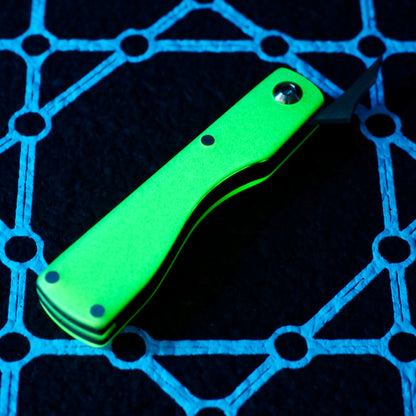 Kal Hooto Creations - Standard Folds Dab Tool (UV Reactive & Glow in the Dark)