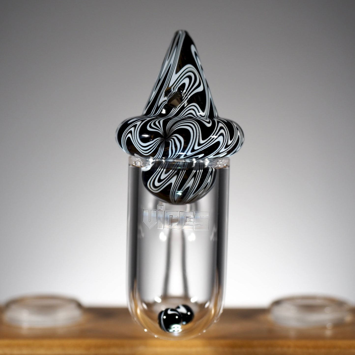 Round Buck Wiz Banger Quartz Banger