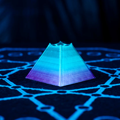 Vices - Pyramid Marble Stand