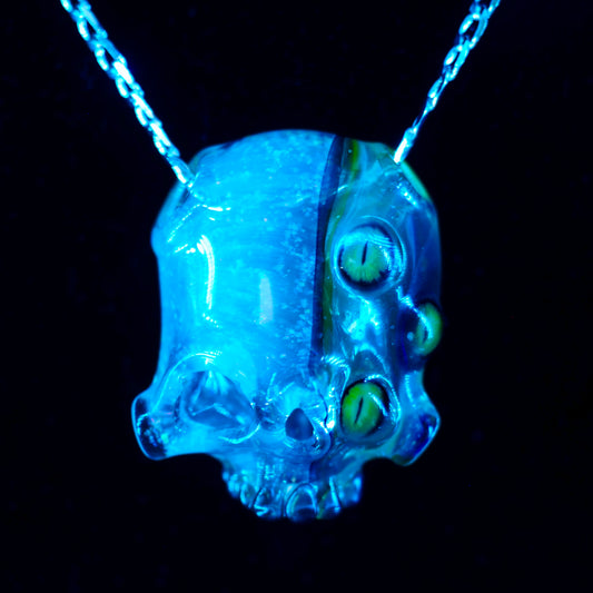 Two Faced Skulls by Warwick Glass - Ion Snake Eyes Pendant UV Reactive