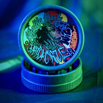 Santa Cruz Shredder x Whiz Khalifa - Hemp 2pc Grinder "Khalifa Kush"