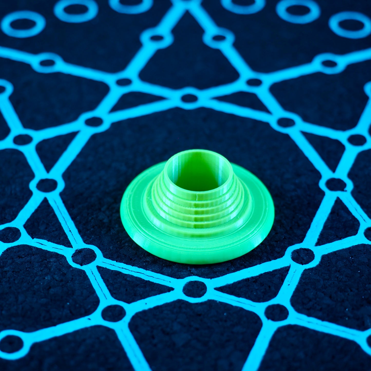 Vices - Puffco Pivot Stand