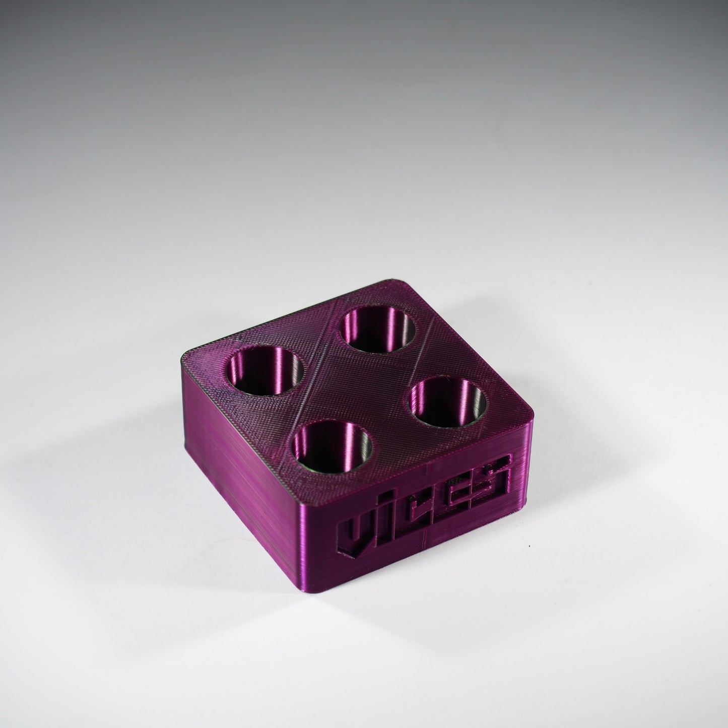 Vices - 18mm Quad Stand