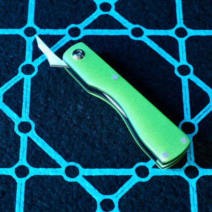 Kal Hooto Creations - Standard Folds Dab Tool (UV Reactive & Glow in the Dark)