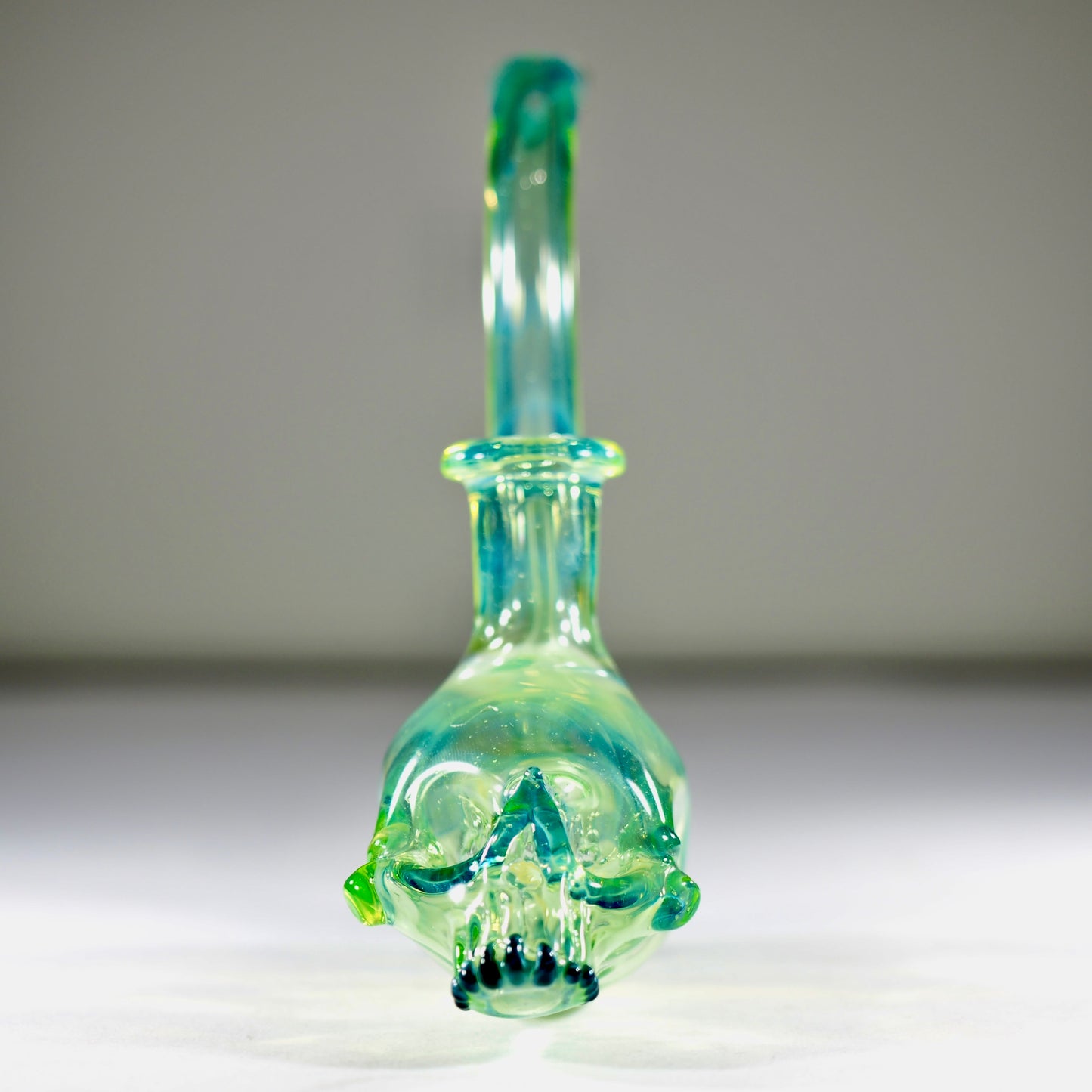 Warwick Glass - 10mm Churchwarden Dry Pipe (UV Reactive)