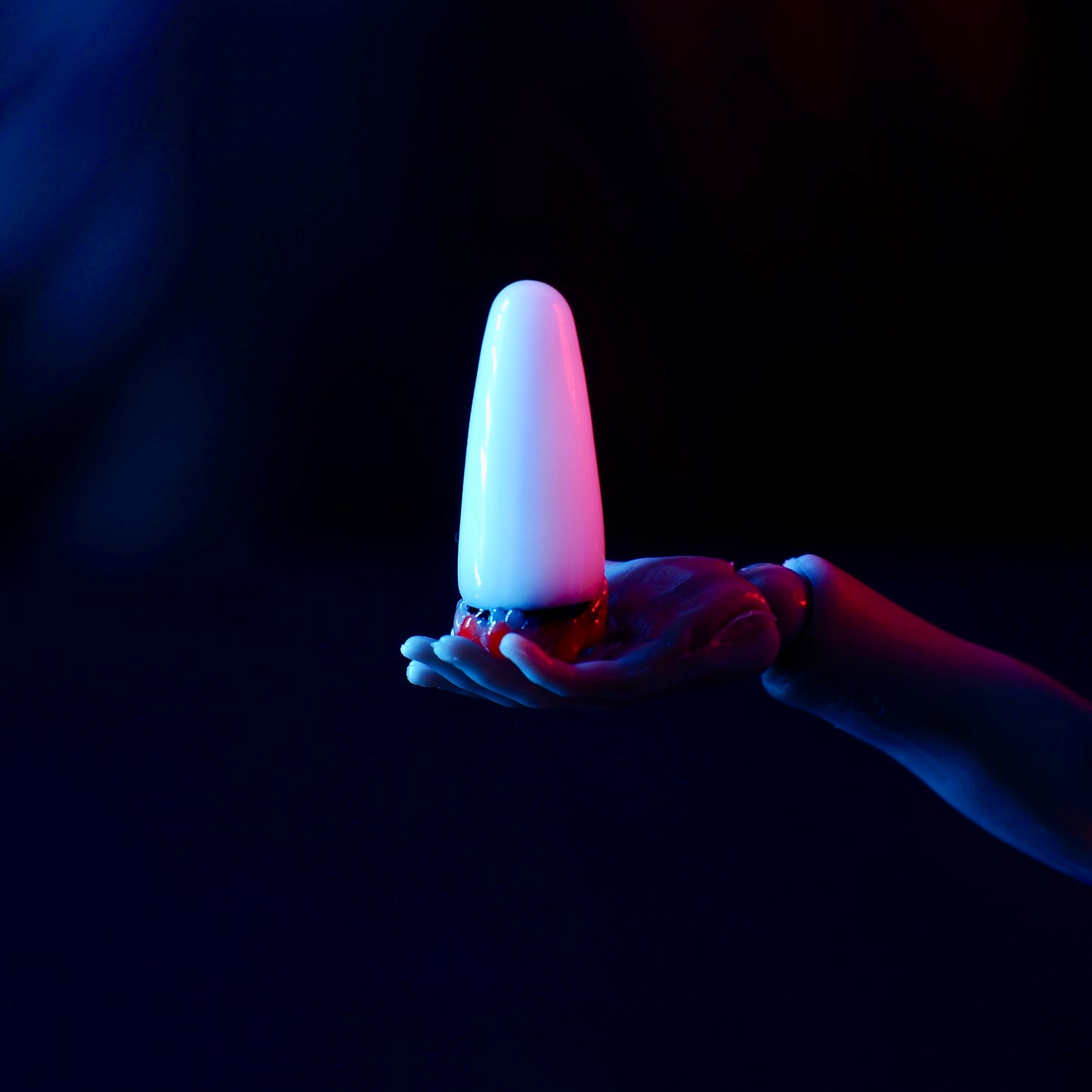 Melty Glass - Roach