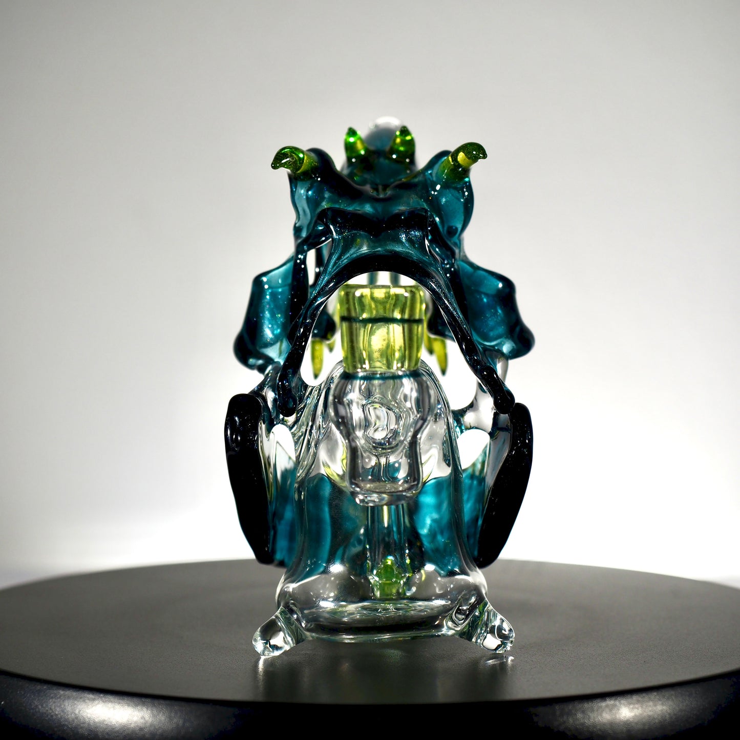 Slurm Snob Glass - Dino Rig Blue with Yellow CFL Teeth