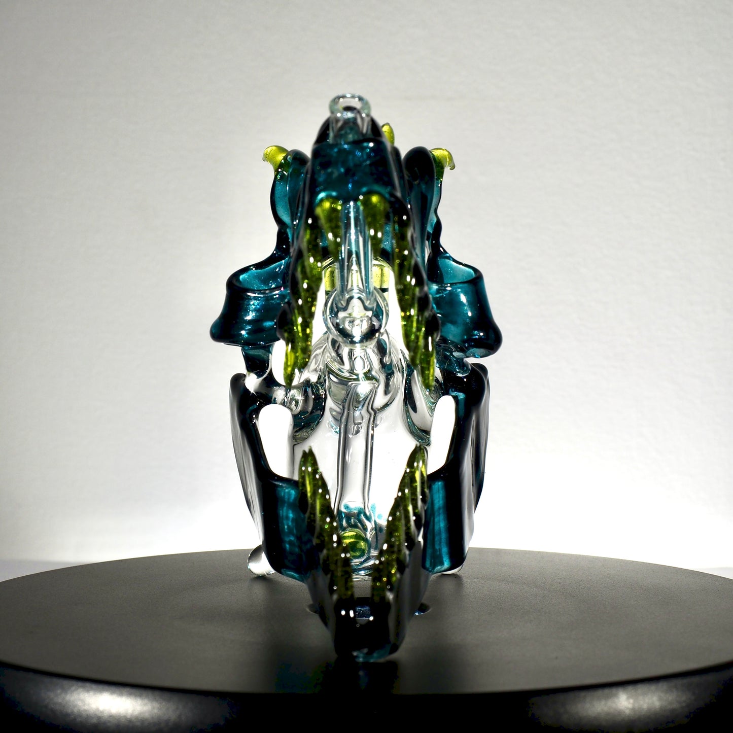 Slurm Snob Glass - Dino Rig Blue with Yellow CFL Teeth